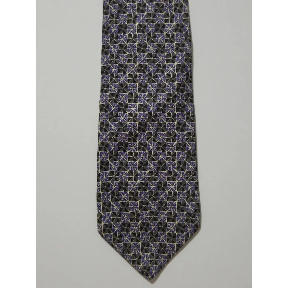 Geoffrey Beene‎ Mens Silk Necktie Purple Black Silver Geometric Floral Pattern